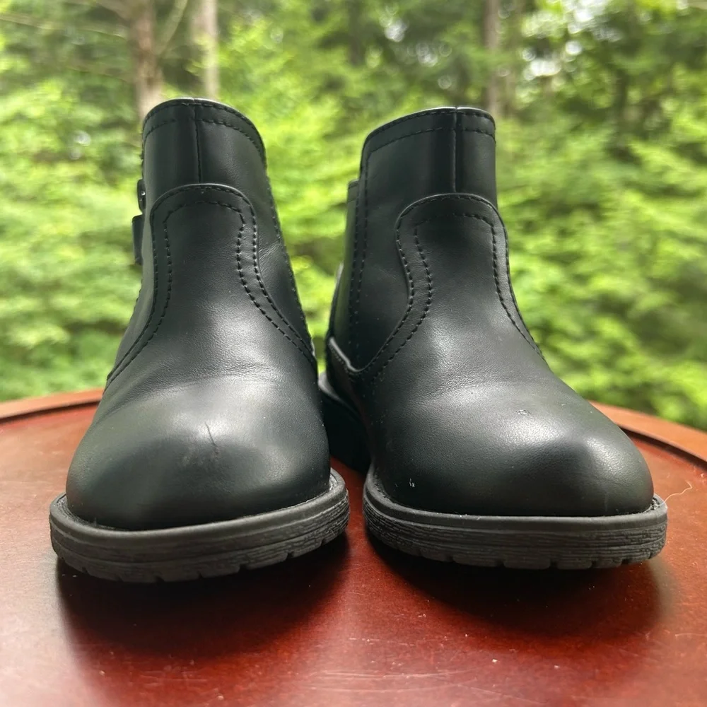 Black Faux Leather Zipper Boots | Toddler Girl Size 8 | Classic Ankle Booties